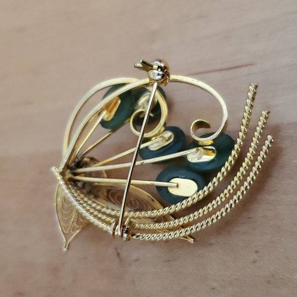 Genuine Jade and Rhinestone Goldtone Brooch only - Picture 4 of 8